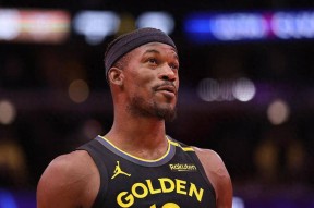 九游体育-巴特勒在法国队比赛中出色防守，高光表现引发热议！-九游体育